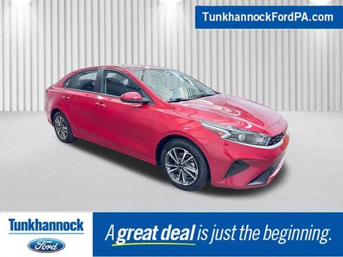 Used 2023 Kia Forte LXS image 1