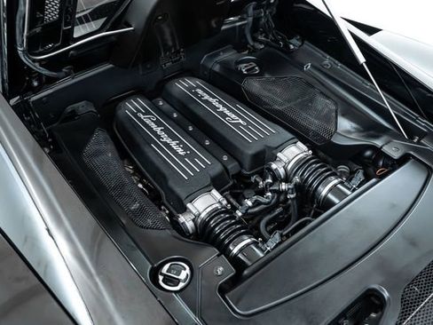 Used 2014 Lamborghini Gallardo LP 560-4 image 34