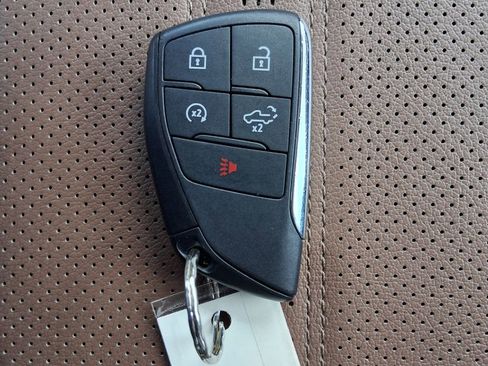 Used 2024 Chevrolet Silverado 2500 High Country w/ Technology Package image 20