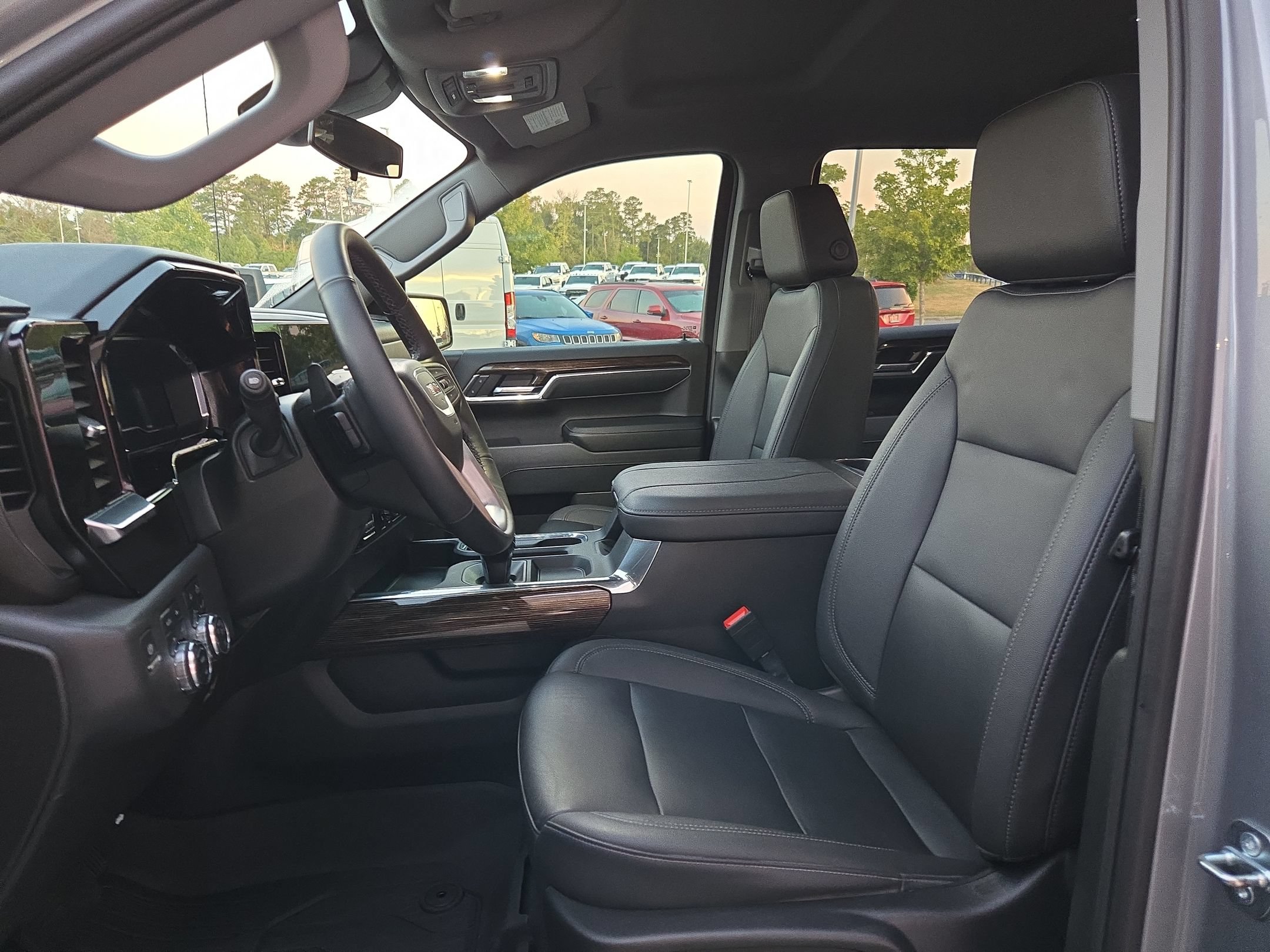 Used 2023 GMC Sierra 1500 Elevation w/ Elevation Premium Package AWD/4WD image 24