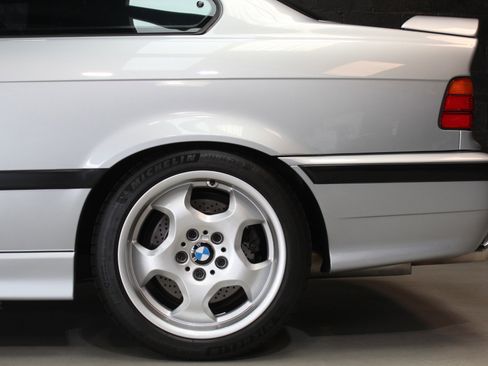 Used 1995 BMW M3 Coupe RWD image 5