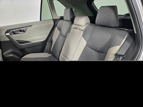 Used 2024 Toyota RAV4 XLE w/ Convenience Package image 15