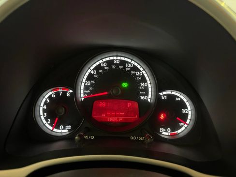 Used 2013 Volkswagen Beetle 2.0T FWD image 12