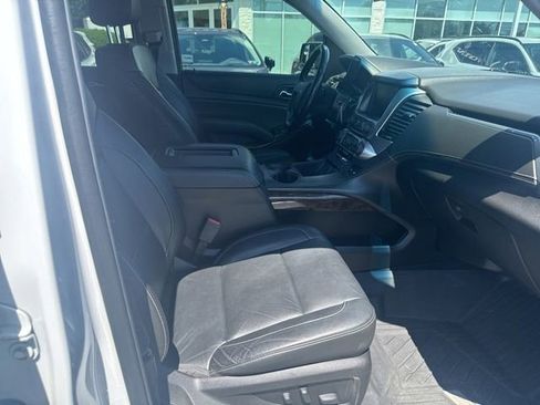 Used 2018 Chevrolet Tahoe LT AWD/4WD image 3