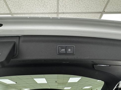 Used 2020 Audi Q3 2.0T Premium Plus w/ Premium Plus Package image 37