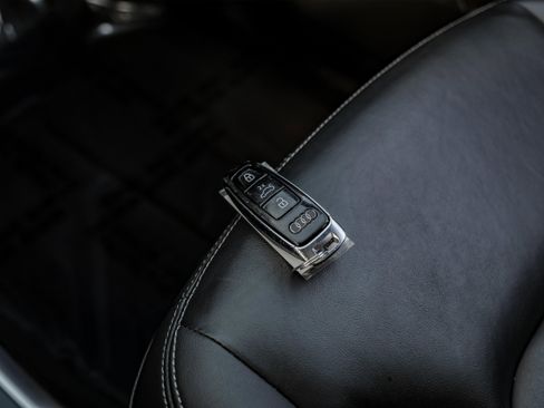 Used 2021 Audi Q8 Premium w/ Convenience Package image 53