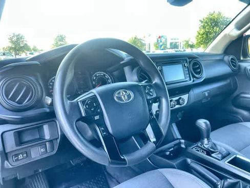 Used 2018 Toyota Tacoma SR w/ SR Convenience Package RWD image 15