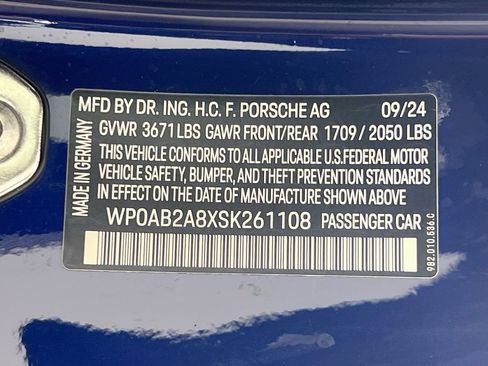 Certified 2025 Porsche 718 Cayman S RWD image 31