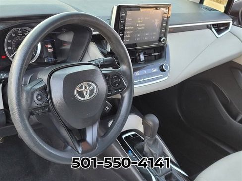 Used 2021 Toyota Corolla LE image 8