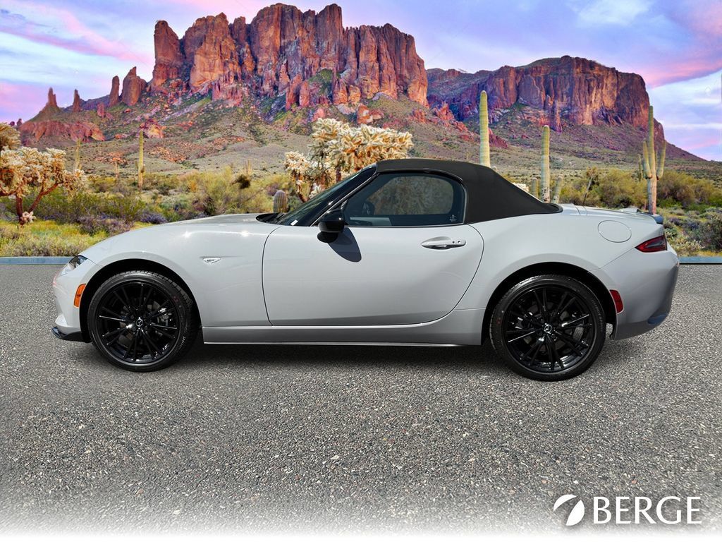 New 2026 MAZDA MX-5 Miata Club w/ Weather Package RWD image 3