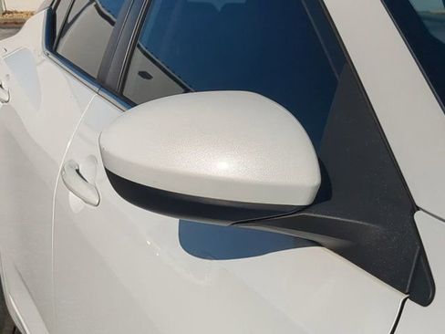Used 2025 Nissan Sentra SV FWD image 11
