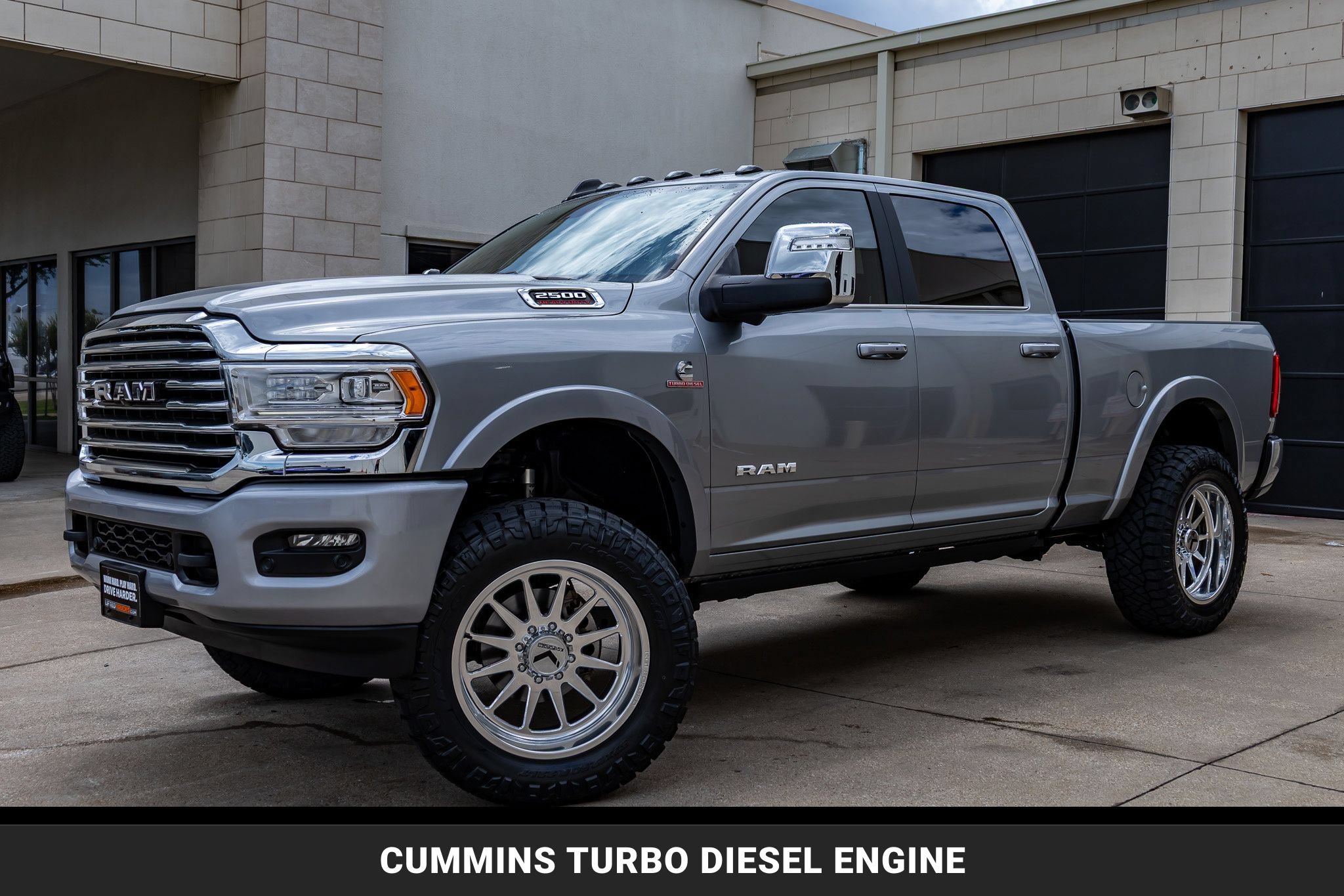 Used 2024 RAM 2500 Limited w/ Towing Technology Group AWD/4WD image 5