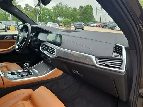 Used 2022 BMW X5 sDrive40i w/ Luxury Seating Package image 21