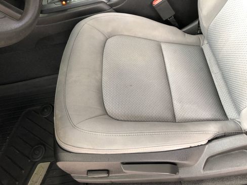 Certified 2021 Chevrolet Colorado W/T w/ Custom Special Edition image 18