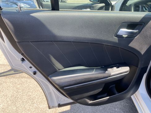 Used 2022 Dodge Charger SXT RWD image 14