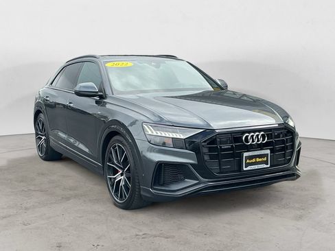 Used 2022 Audi Q8 Prestige AWD/4WD image 3