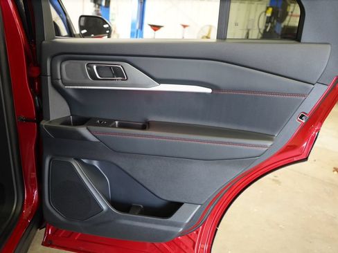 New 2026 Ford Explorer ST-Line w/ ST-Line Street Pack AWD/4WD image 24