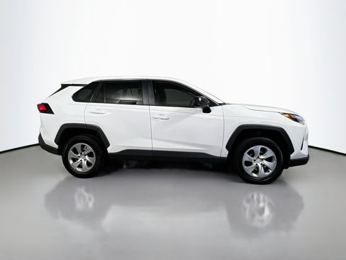 Used 2023 Toyota RAV4 LE FWD image 3
