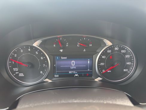 Used 2023 GMC Terrain SLE w/ Driver Convenience Package image 22