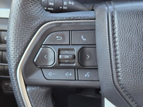 Used 2025 Toyota Tacoma TRD Off-Road image 21