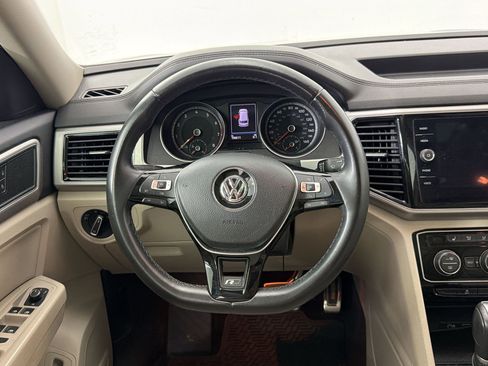 Used 2018 Volkswagen Atlas SEL w/ R-Line Package FWD image 26