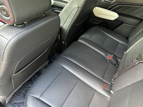 Used 2024 GMC Canyon AT4X image 13