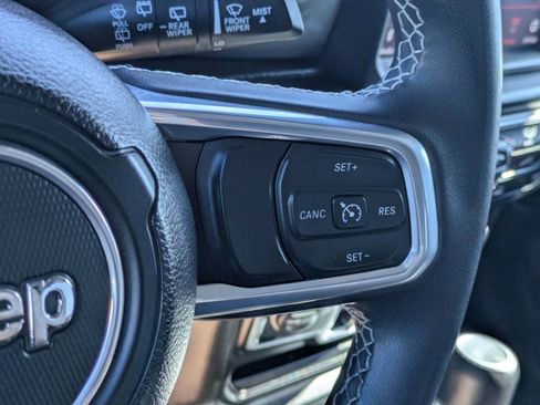 Used 2023 Jeep Wrangler Unlimited Sahara AWD/4WD image 24
