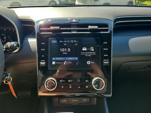 Used 2024 Hyundai Santa Cruz SE AWD/4WD image 12