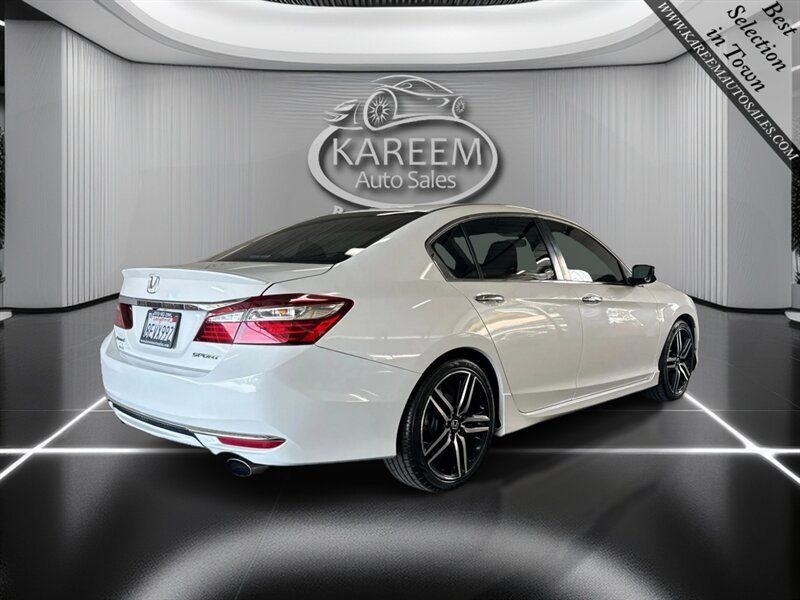 Used 2017 Honda Accord Sport image 5