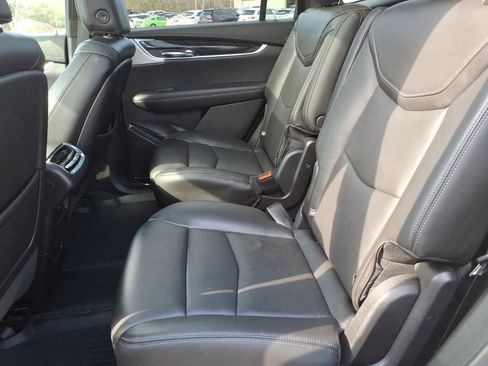 Used 2020 Cadillac XT6 Premium Luxury AWD/4WD image 16