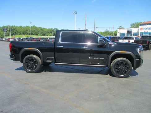 Used 2024 GMC Sierra 2500 Denali w/ Denali Reserve Package AWD/4WD image 5