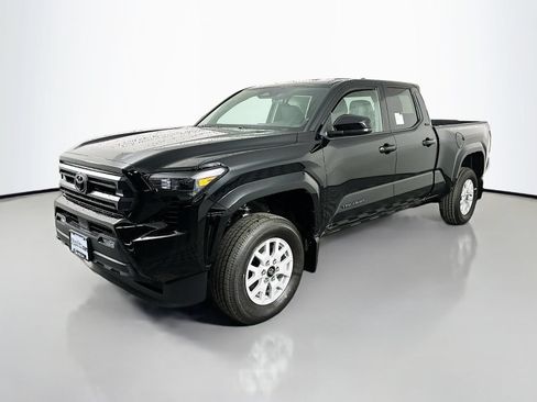 New 2026 Toyota Tacoma SR5 AWD/4WD image 3