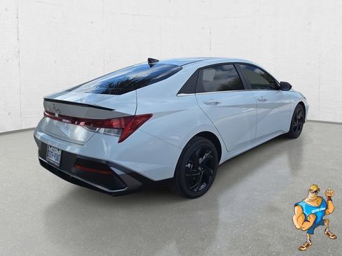 New 2026 Hyundai Elantra SEL Sport image 5