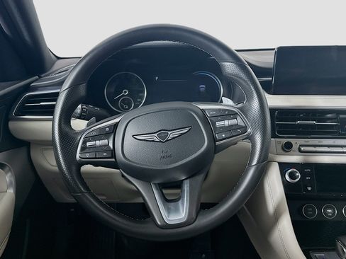 Used 2025 Genesis G70 2.5T RWD image 18