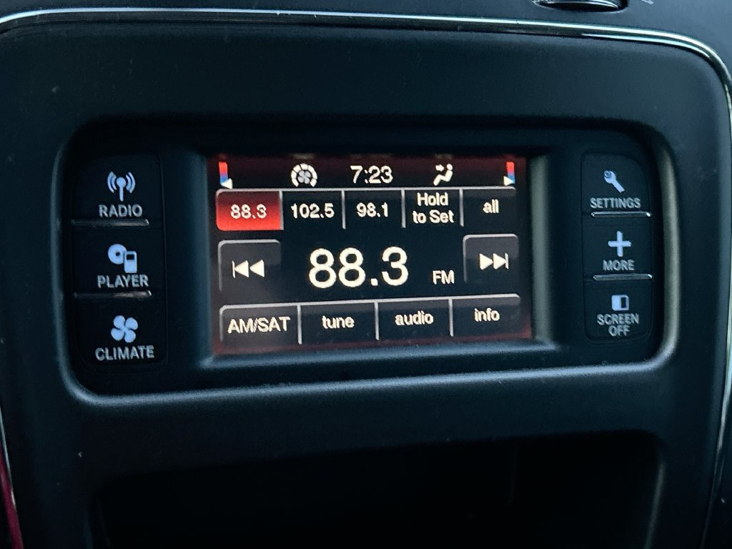 Used 2018 Dodge Journey SXT w/ Connectivity Group FWD image 20