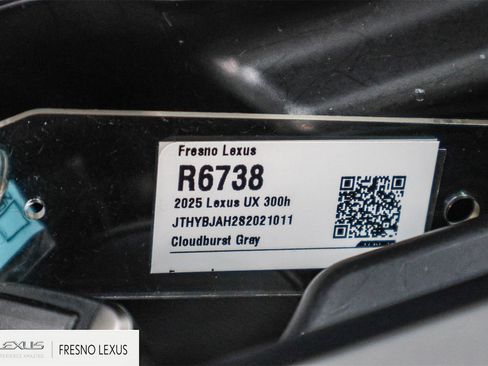 Used 2025 Lexus UX 300h FWD image 26