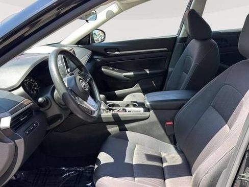 Used 2023 Nissan Altima 2.5 SV AWD/4WD image 9