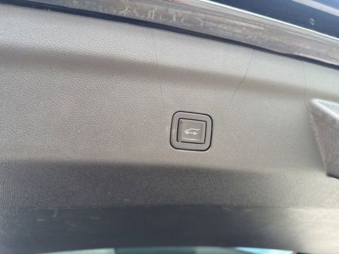 Used 2023 Chevrolet Suburban RST w/ Luxury Package image 24