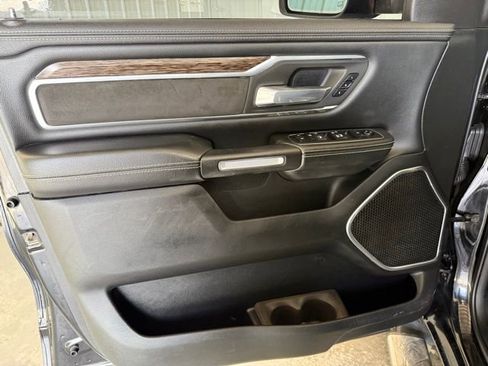 Used 2019 RAM 1500 Laramie image 11