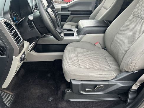 Used 2015 Ford F150 XLT w/ Equipment Group 302A Luxury image 16