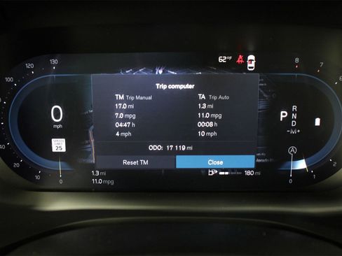 Certified 2025 Volvo XC60 B5 Plus image 12