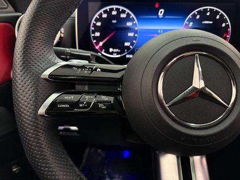 Used 2023 Mercedes-Benz C 300 Sedan image 13