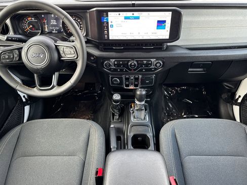 Used 2024 Jeep Wrangler Sport S image 15