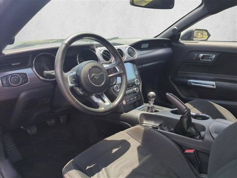 Used 2015 Ford Mustang GT RWD image 9