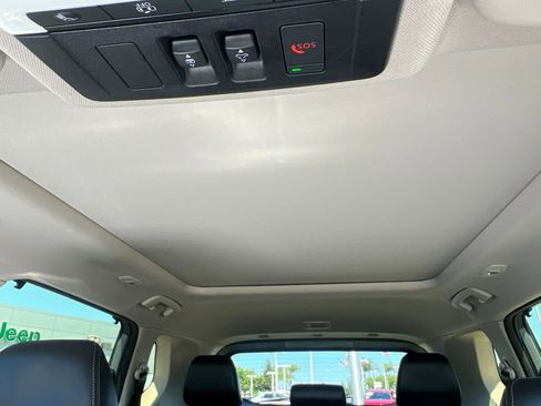 Used 2023 Nissan Rogue Platinum w/ Platinum Premium Package FWD image 54