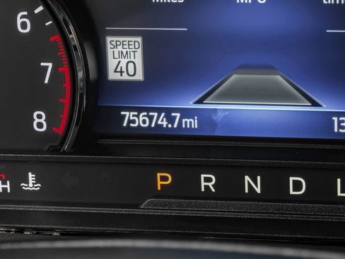 Used 2021 Ford Explorer Limited w/ Equipment Group 301A image 18