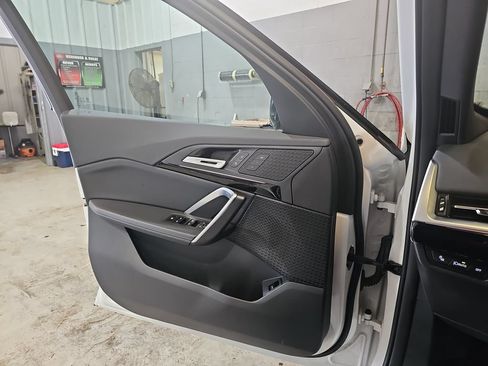 Used 2023 BMW X1 xDrive28i AWD/4WD image 27