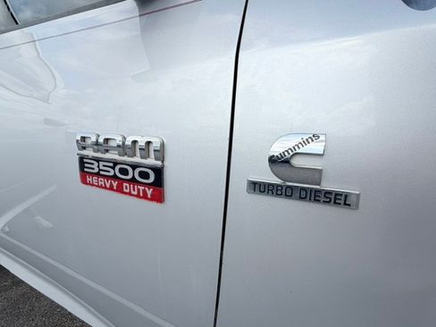 Used 2012 RAM 3500 ST w/ Chrome Appearance Group RWD image 20