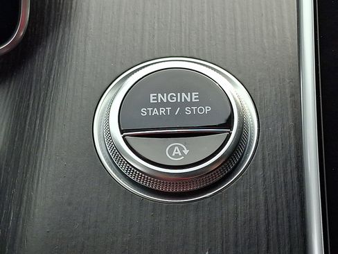 Used 2023 Mercedes-Benz S 580 4MATIC Sedan image 25