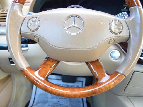Used 2007 Mercedes-Benz S 550 image 18